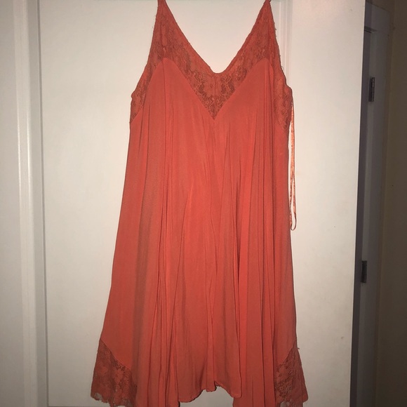 Orange dress - Picture 3 of 3